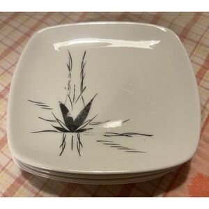 MCM Crestwood Fine China Set Of 4 Bread & Butter Plates Platinum Leaf Pattern